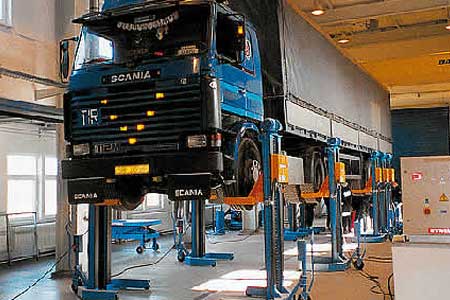 Taşıyıcı arabalar, kaldırma platformları